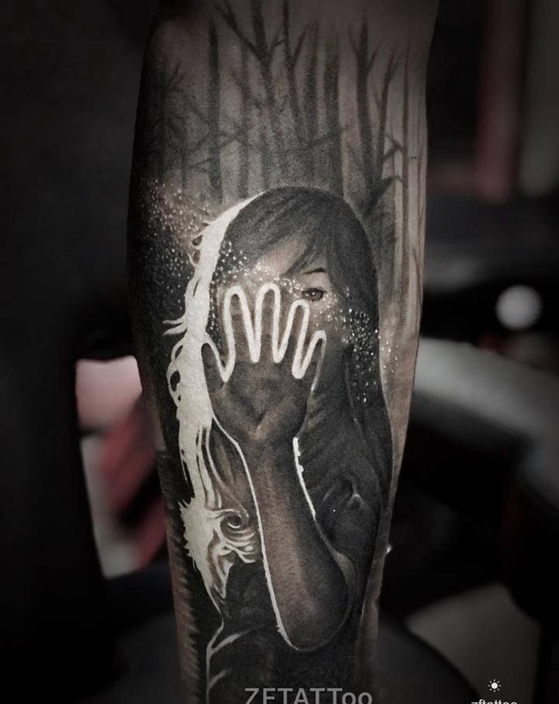 月光纹身图片_腿部欧美写实纹身图案