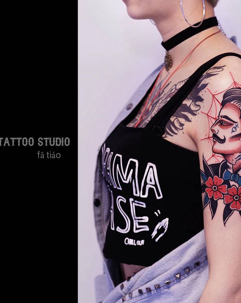 Gentleman纹身图片_手臂老传统Old School绅士蛛网纹身图案