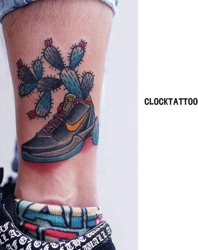 耐克纹身图片_腿部脚部Old School老传统耐克仙人掌纹身图案