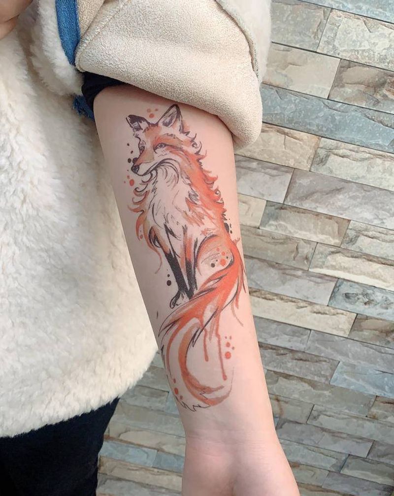 狐狸纹身图片_手臂新传统纹身图案