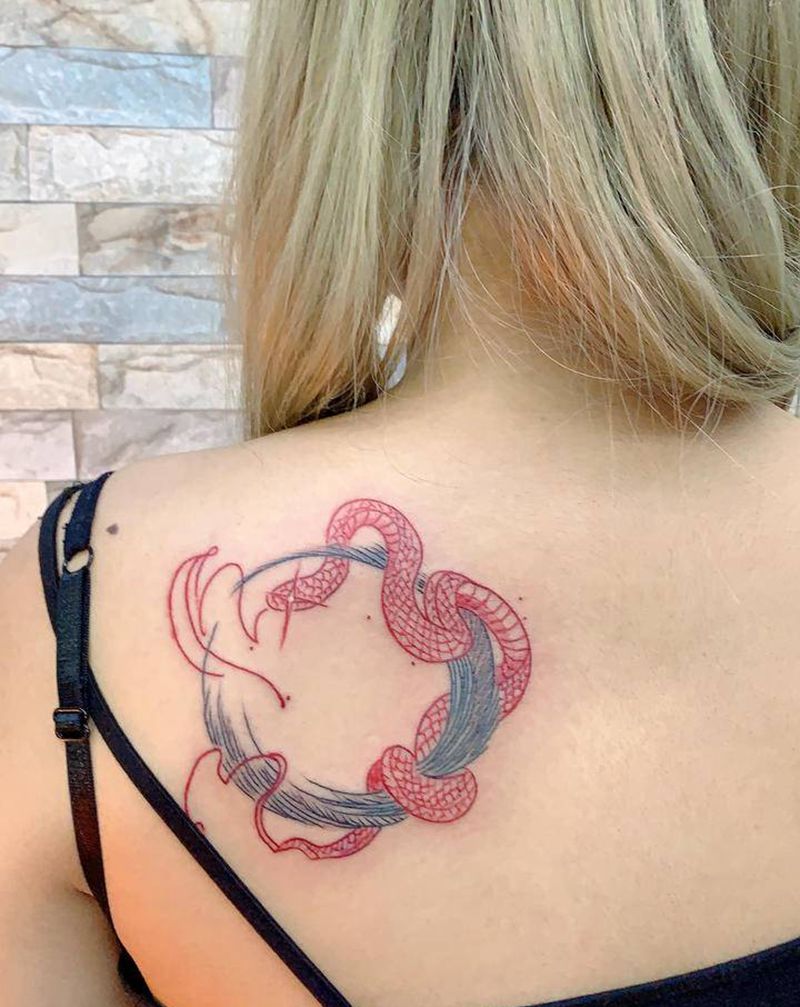 蛇纹身图片_背部新传统纹身图案