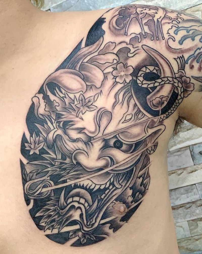 半甲纹身图片_胸部手臂老传统纹身图案