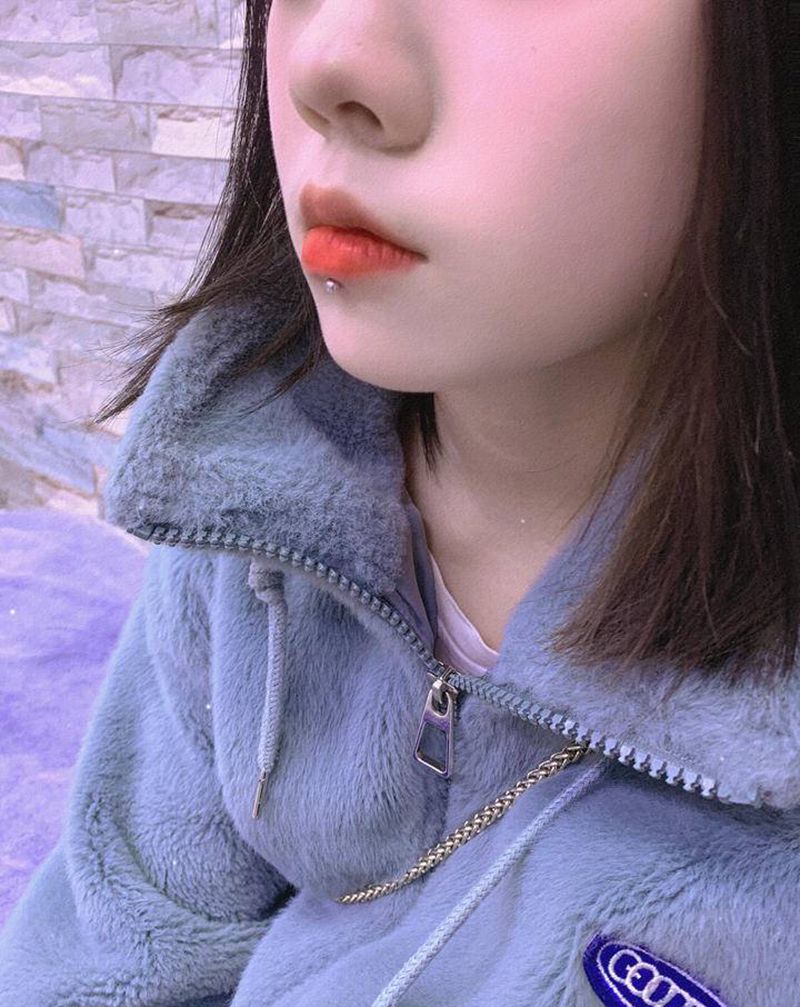 唇钉纹身图片_穿孔纹身图案