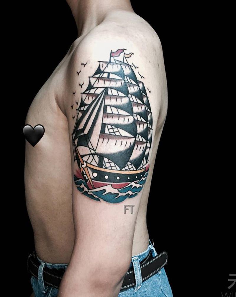 old school帆船纹身图片_手臂Old School帆船纹身图案
