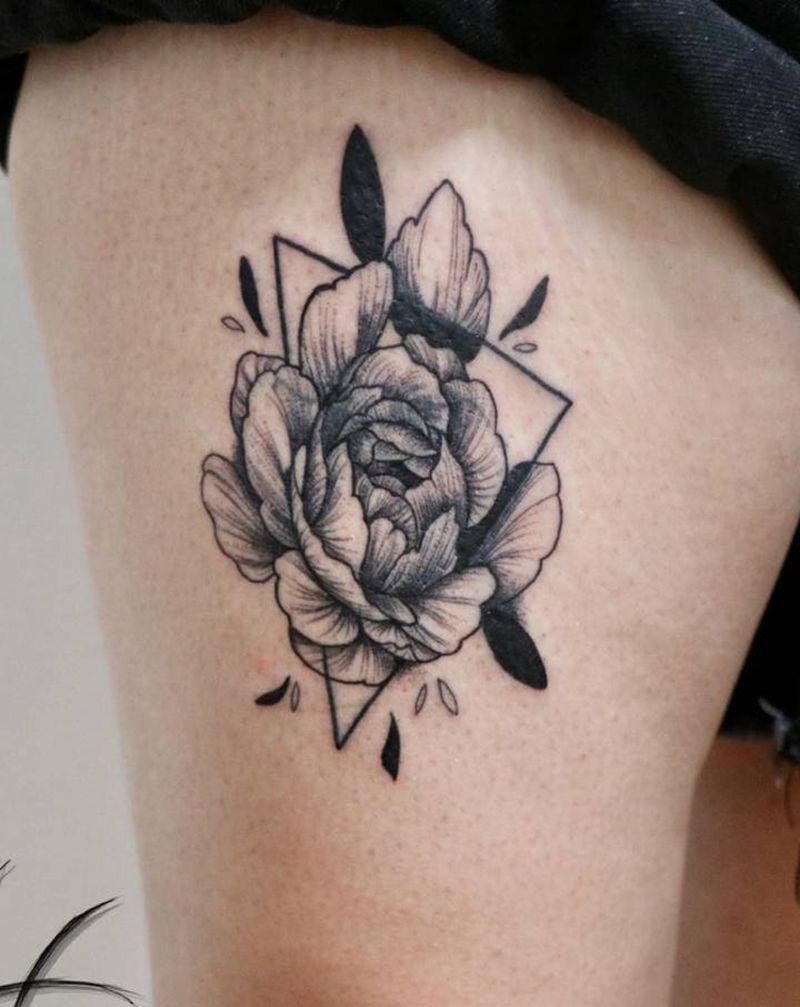 素花遮盖纹身图片_腿部纹身图案