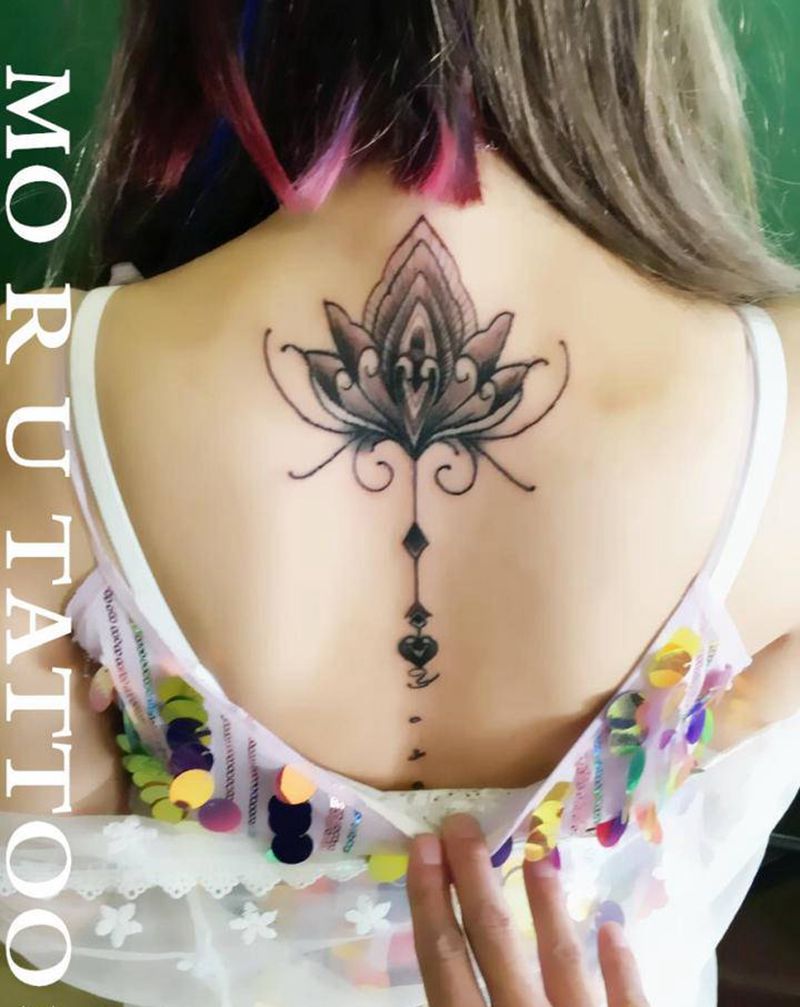 梵花纹身图片_背部纹身图案