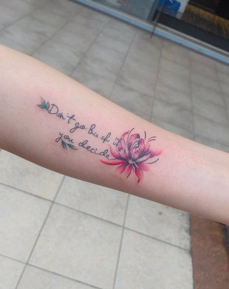 彼岸花纹身图片_手臂纹身图案