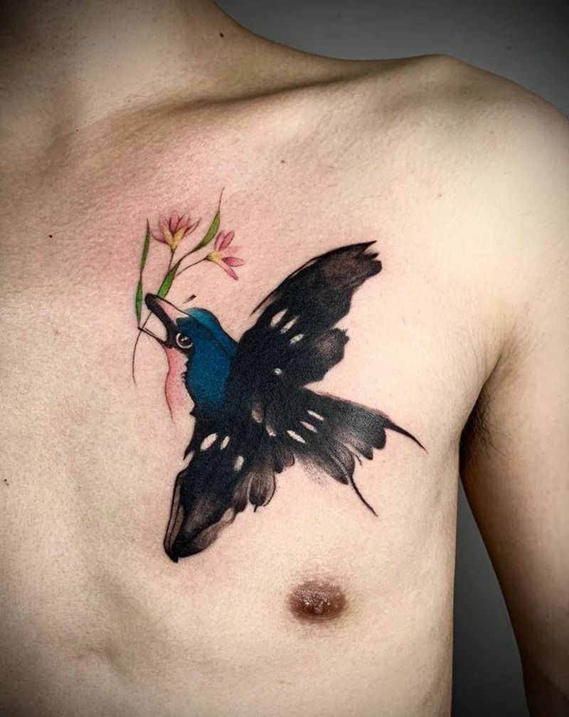 燕子遮盖纹身图片_胸部纹身图案
