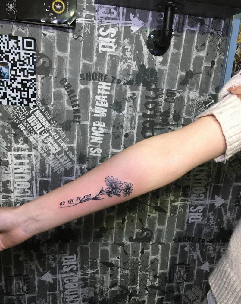 花纹身图片_手臂纹身图案