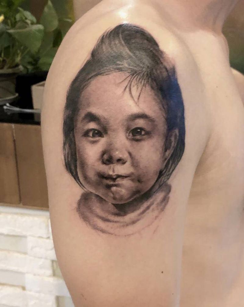 小可爱纹身图片_欧美写实肖像纹身图案