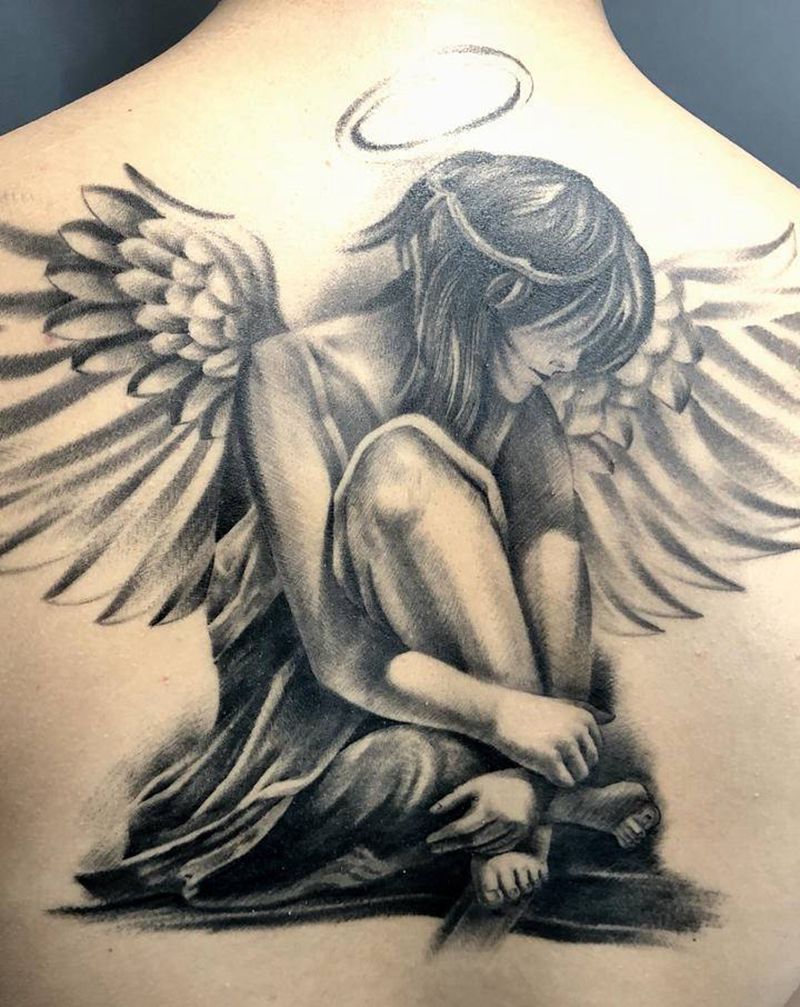 天使纹身图片_肩部背部欧美写实纹身图案