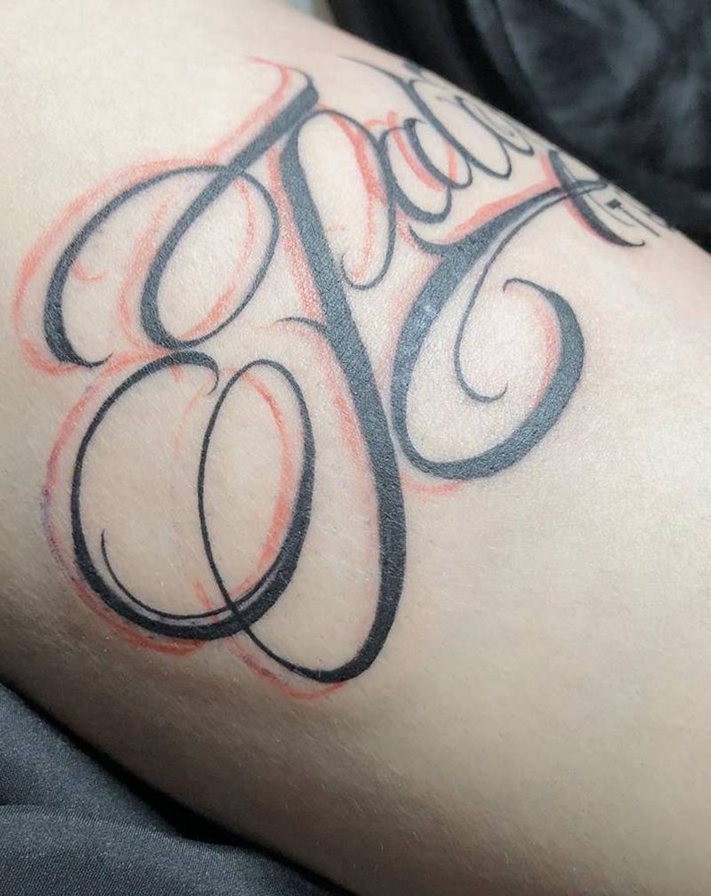 花体字纹身图片_腿部纹身图案