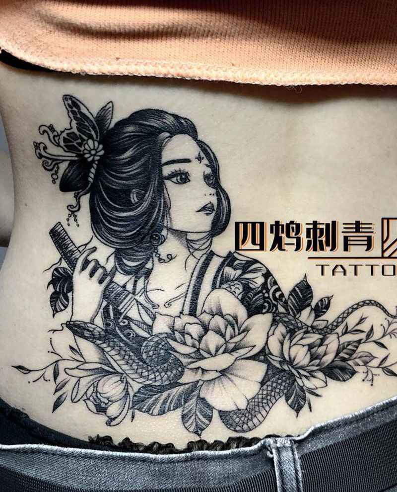 素花艺伎纹身图片_背部腰部新传统素花艺伎纹身图案