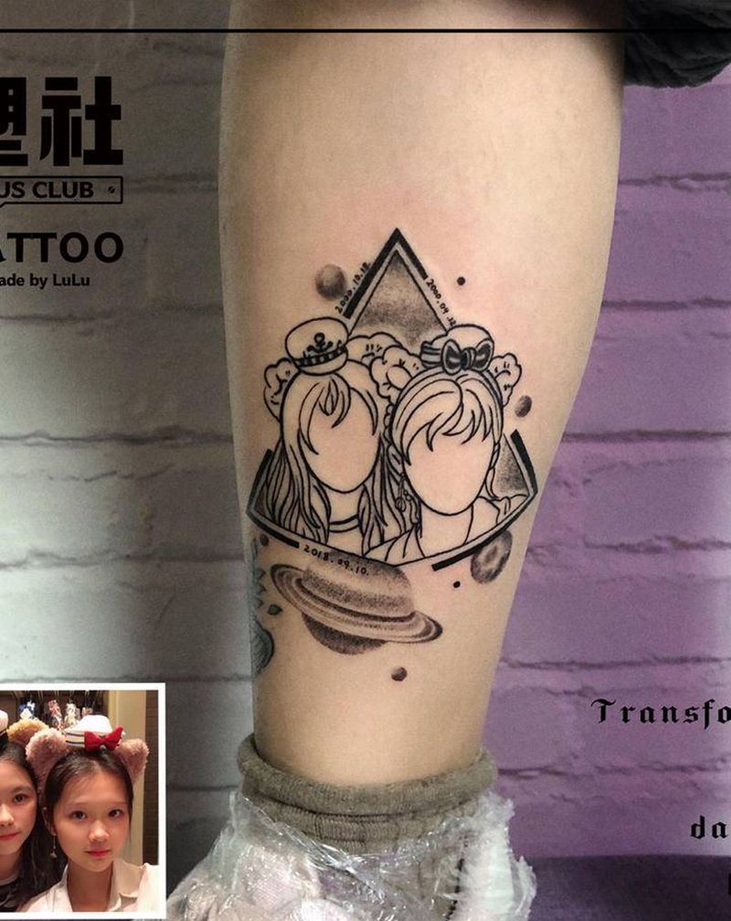 点刺闺蜜设计纹身图片_腿部点刺纹身图案