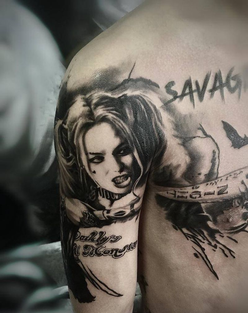 哈利奎恩纹身图片_肩部欧美写实水墨纹身图案