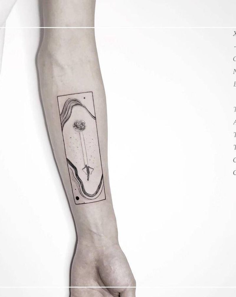 探索未知世界纹身图片_手臂纹身图案