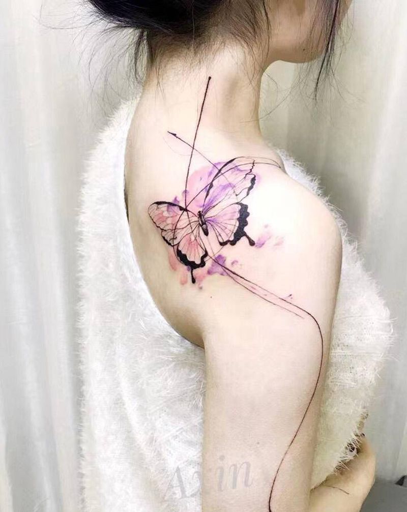 蝶纹身图片_肩部纹身图案