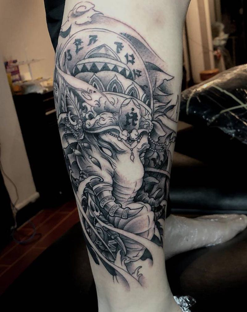 象神纹身图片_腿部新传统纹身图案