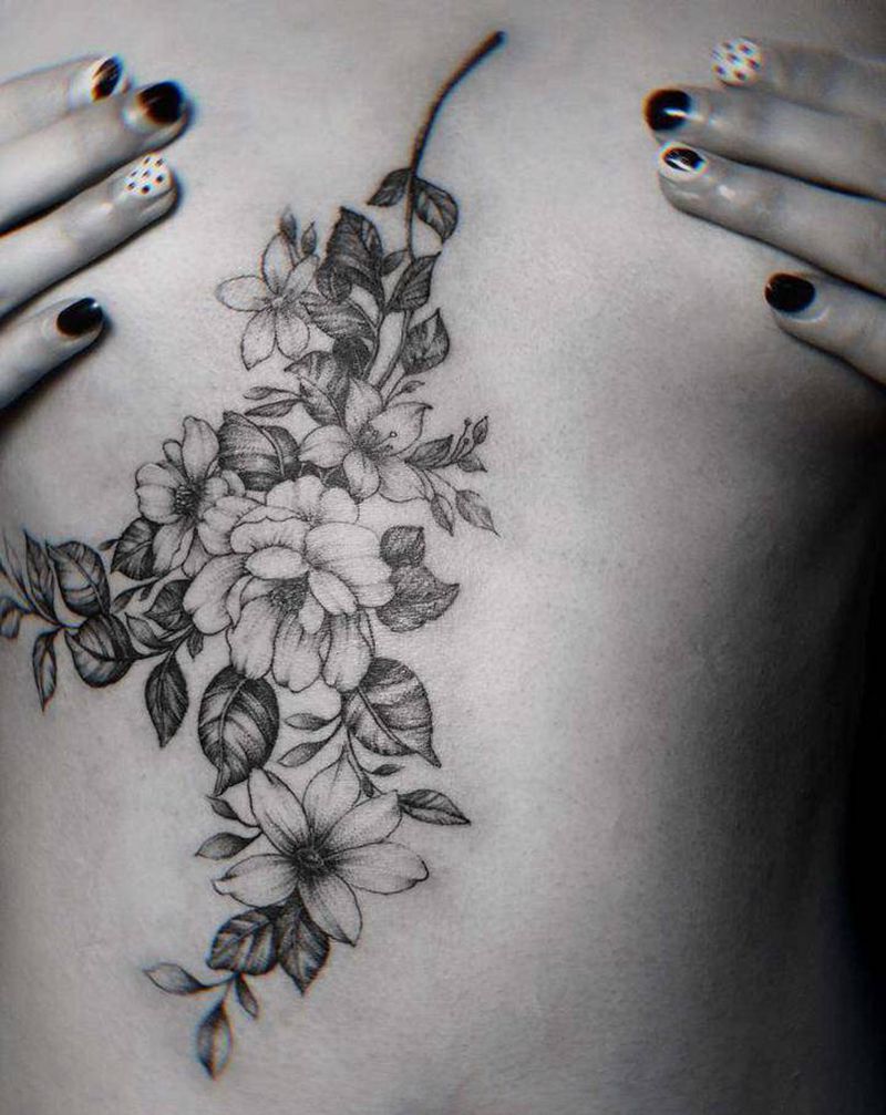 胸口素花纹身图片_胸部腹部点刺花素花纹身图案