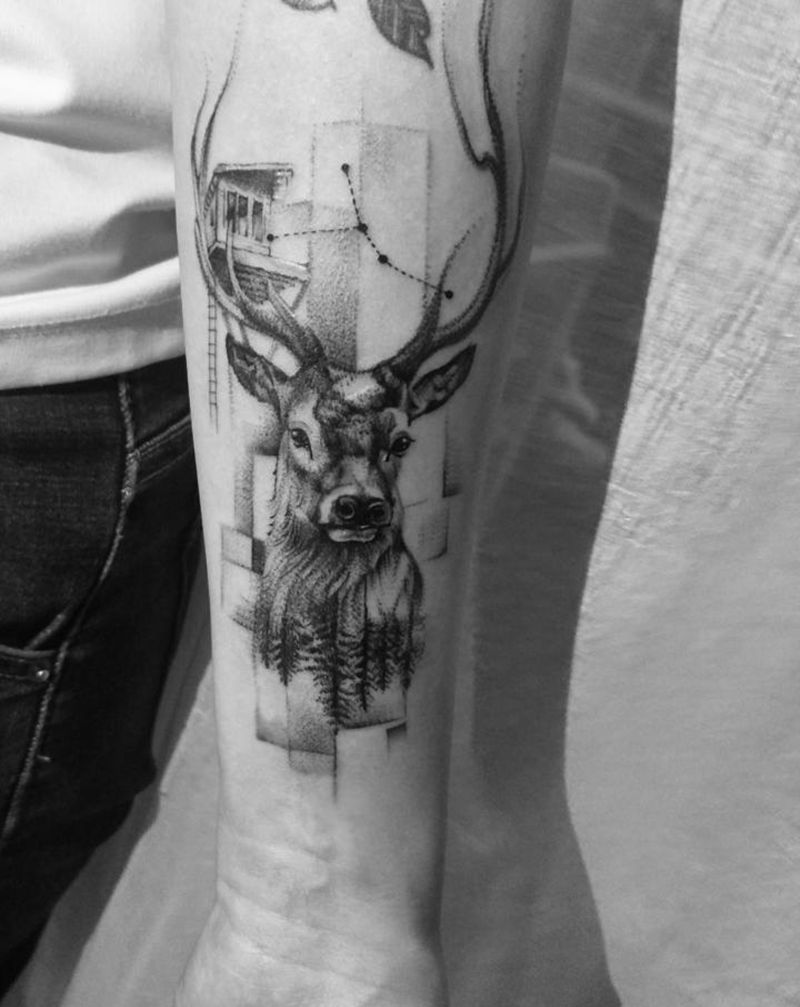 鹿纹身图片_手臂点刺鹿先生纹身图案