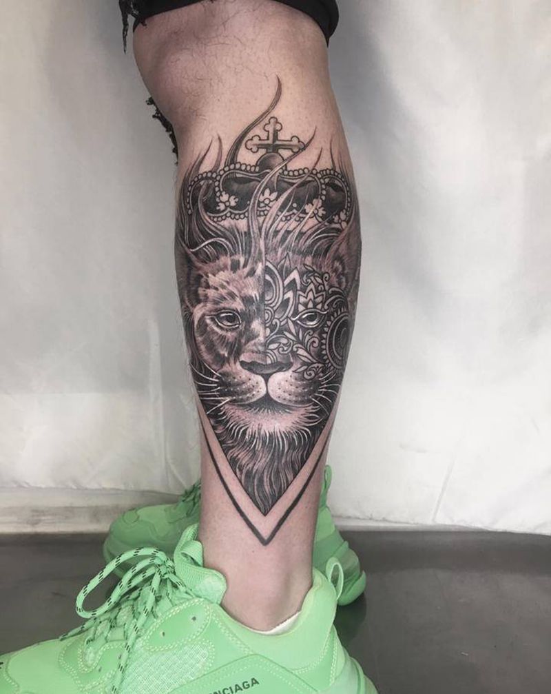狮子纹身图片_腿部纹身图案