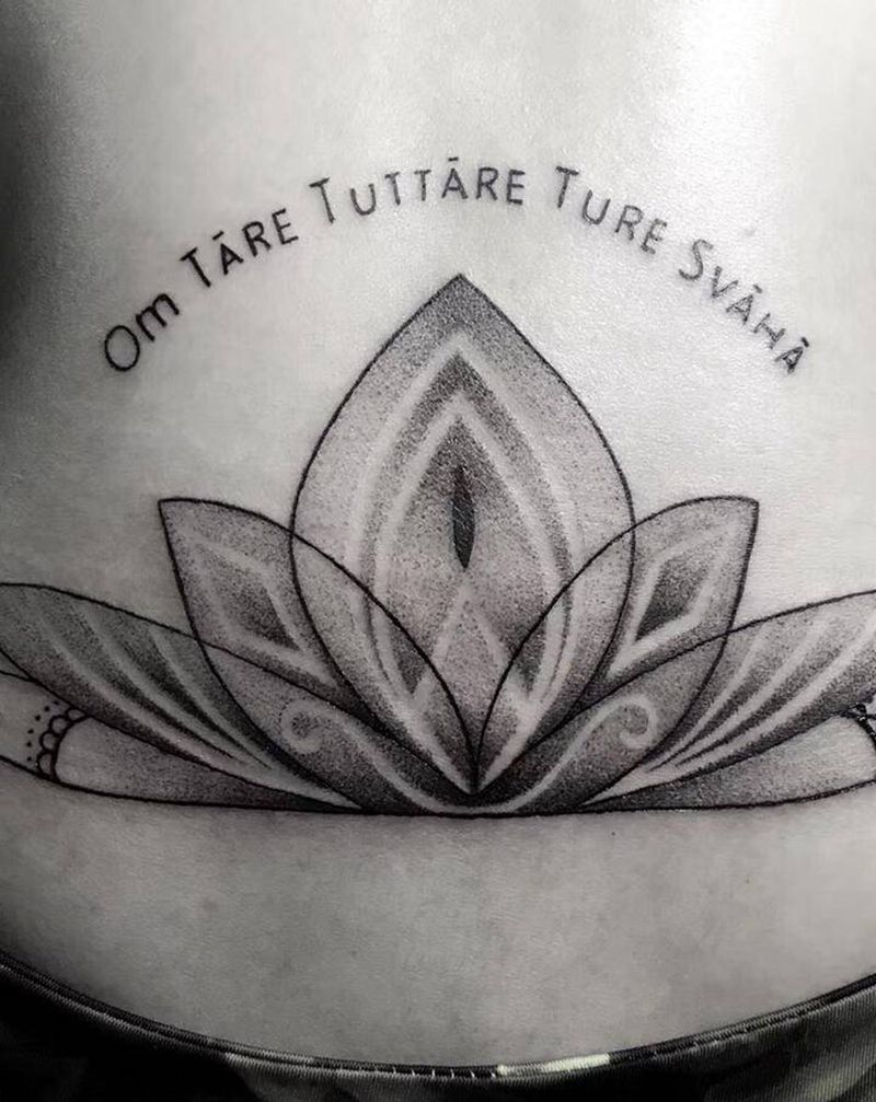 疤痕遮盖/纹身图片_腰部纹身图案