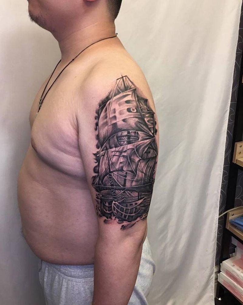 帆船纹身图片_手臂欧美写实纹身图案