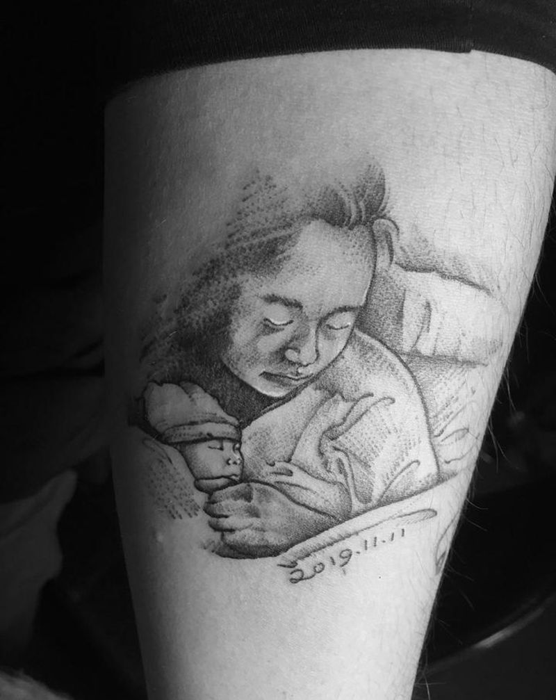 速写纹身图片_手臂点刺速写肖像纹身图案