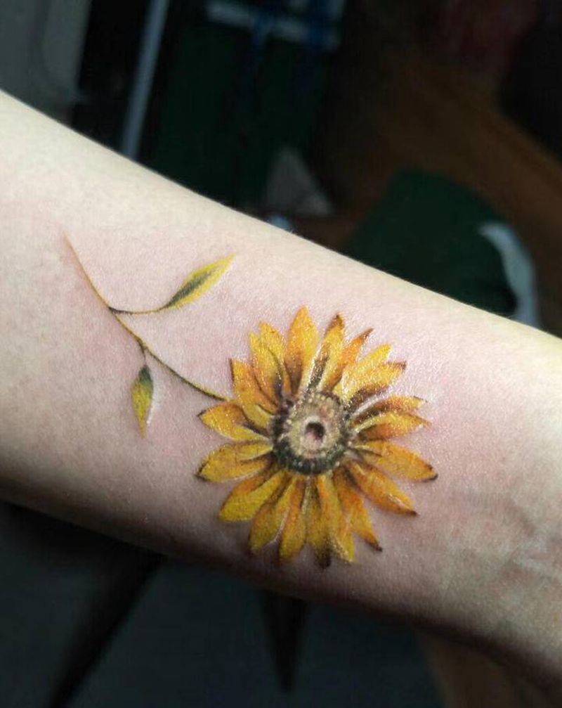 向阳花纹身图片_手臂水彩向阳花纹身图案