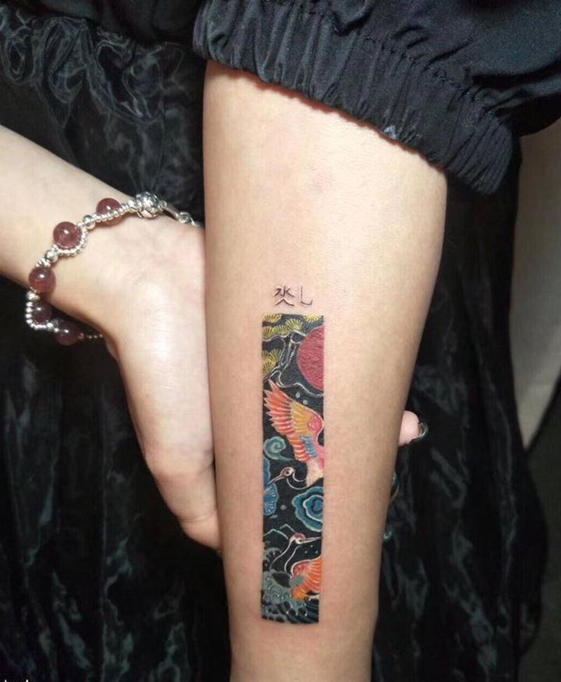 迷你鹤图纹身图片_手臂新传统鹤纹身图案