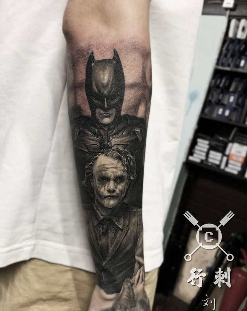 小丑恢复后纹身图片_手臂欧美写实纹身图案