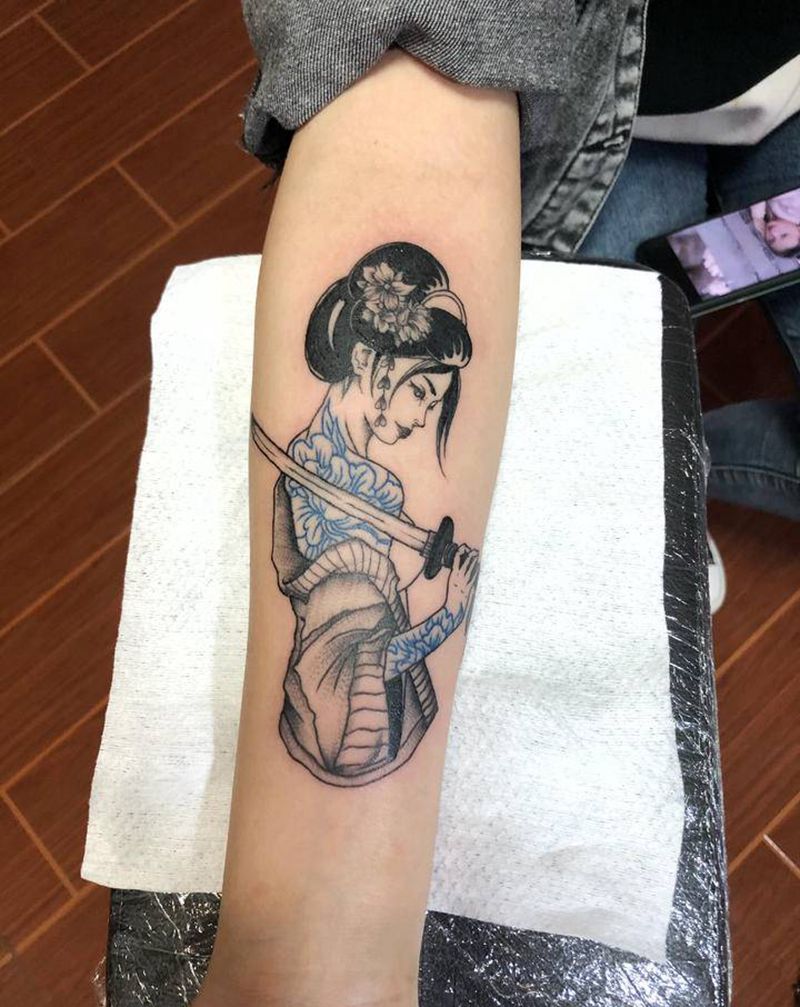 近期小作纹身图片_手部几何纹身图案