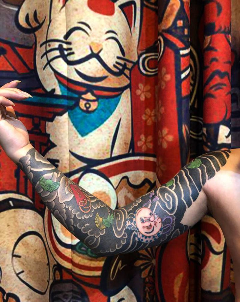 阿多福纹身图片_手臂老传统新传统纹身图案