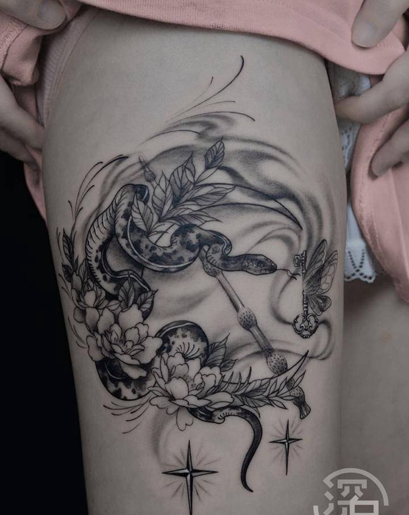 新月纹身图片_腿部欧美写实New School哈利波特蛇纹身图案