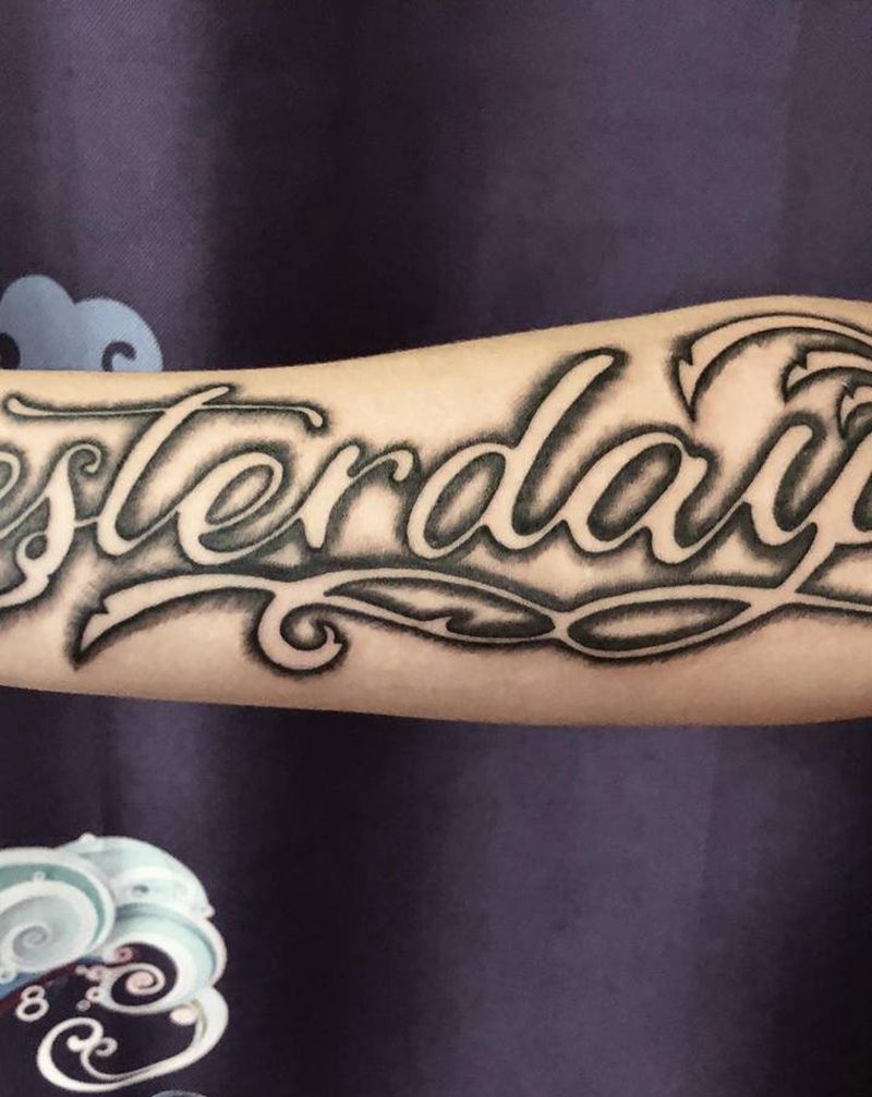 把一切交给时间,以后的以后纹身图片_手臂花体字纹身图案