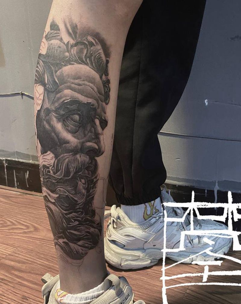 波塞东纹身图片_腿部欧美写实纹身图案