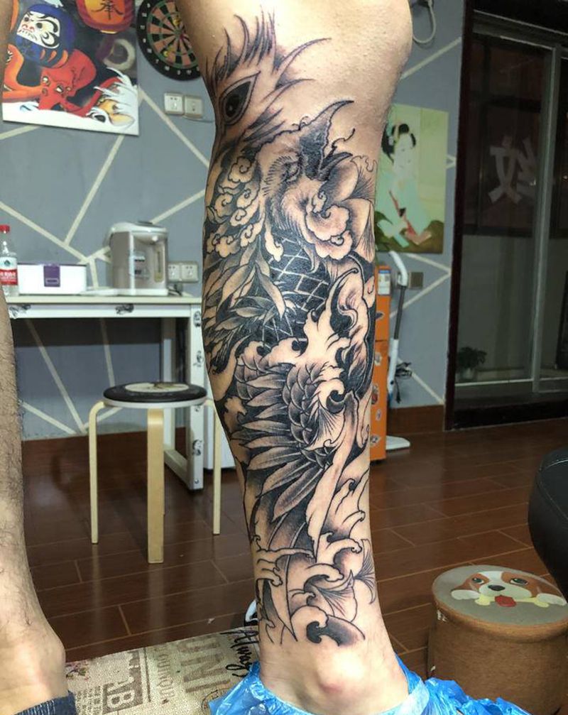 鹤纹身图片_腿部新传统纹身图案