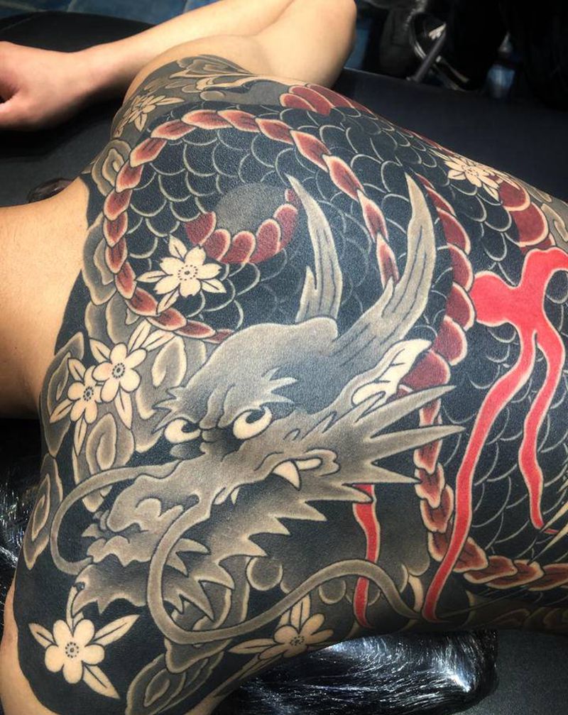 恢复后纹身图片_背部纹身图案