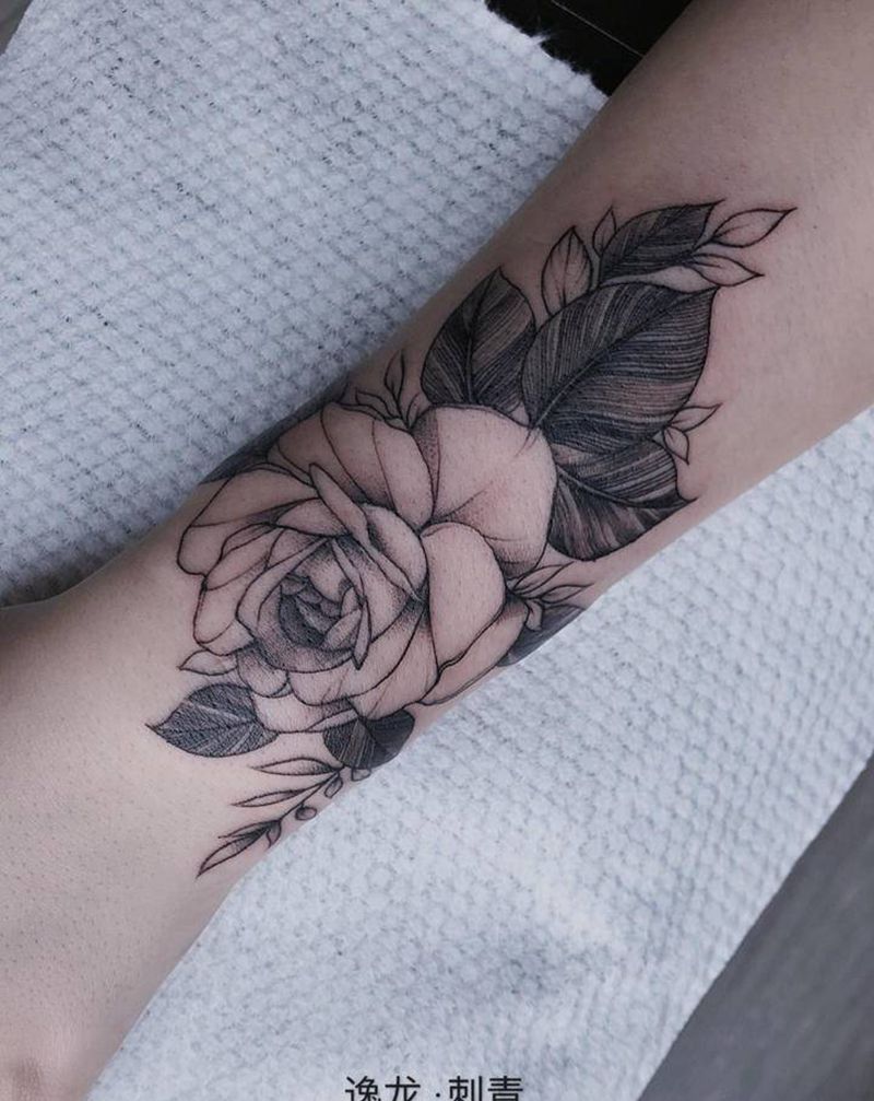素花纹身图片_手臂素花纹身图案