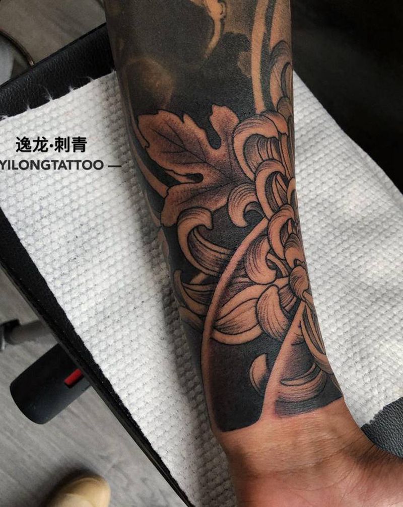 传统花臂拼接纹身图片_手臂新传统菊花纹身图案