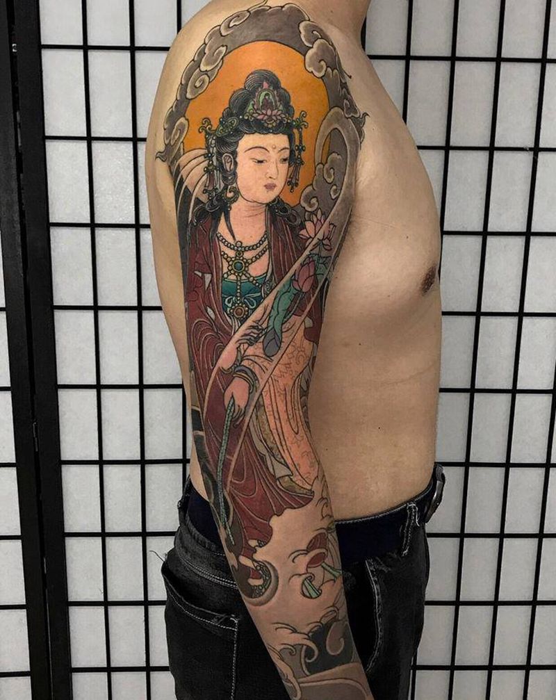 持莲观音纹身图片_手臂老传统新传统纹身图案