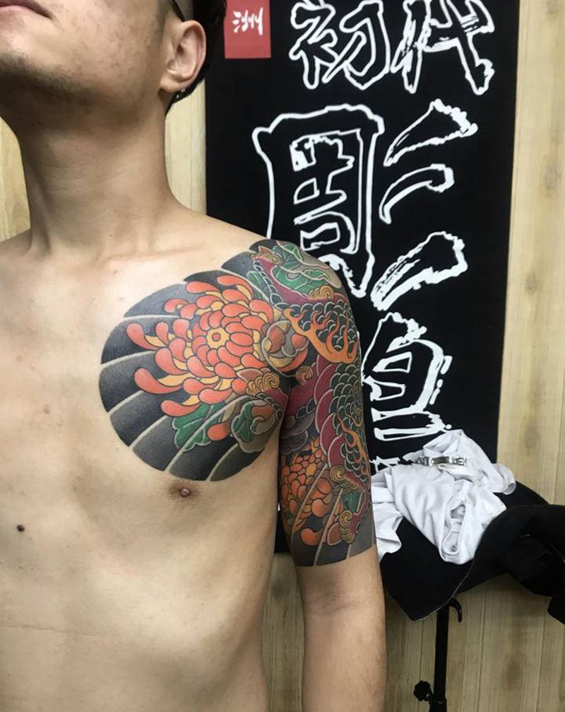 麒麟纹身图片_手臂老传统纹身图案