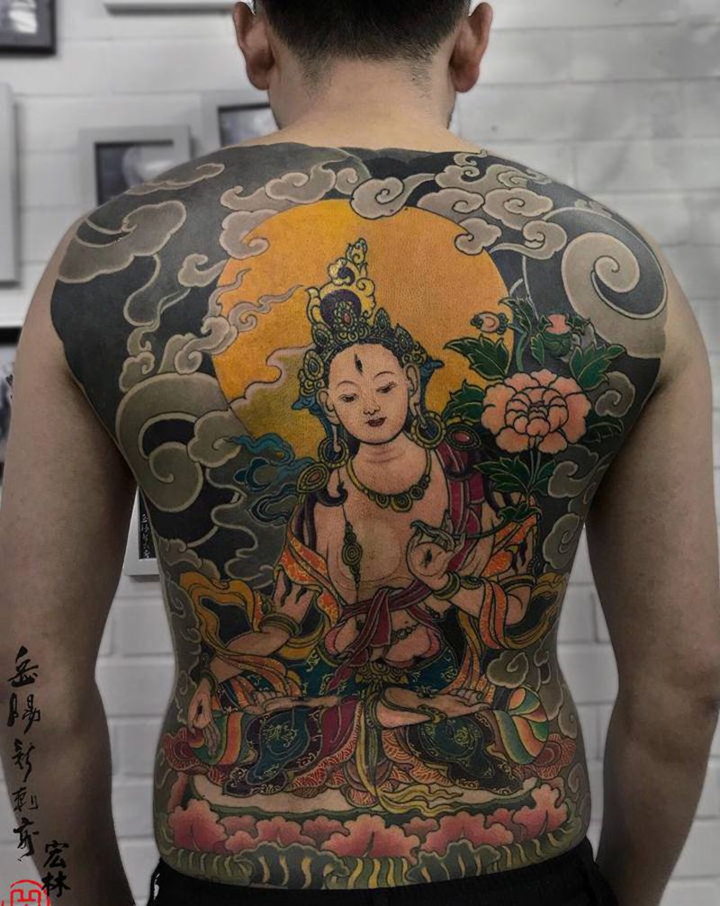 白度母纹身图片_背部老传统纹身图案