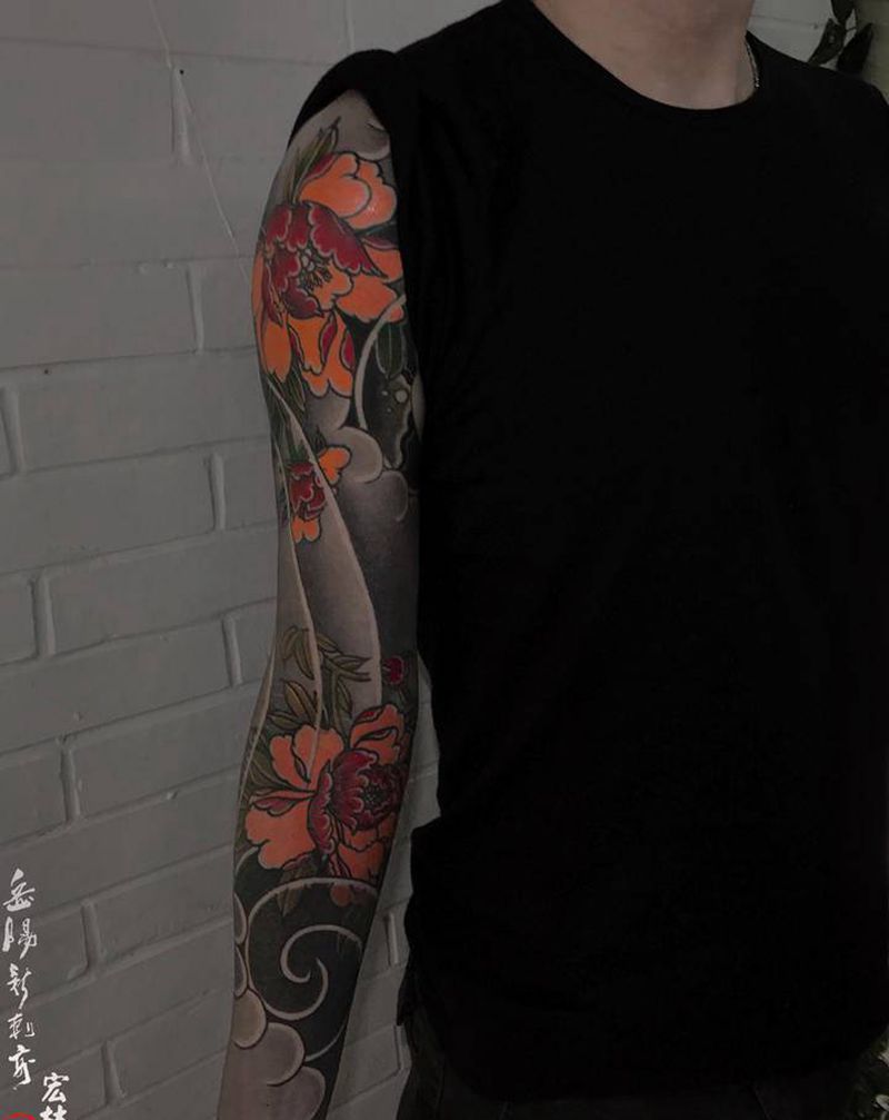 花臂纹身图片_手臂老传统纹身图案