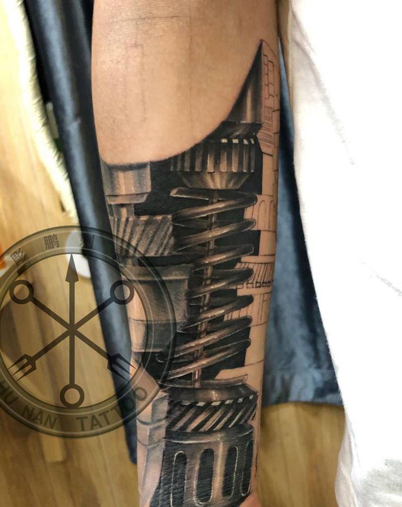 弹簧纹身图片_欧美写实纹身图案