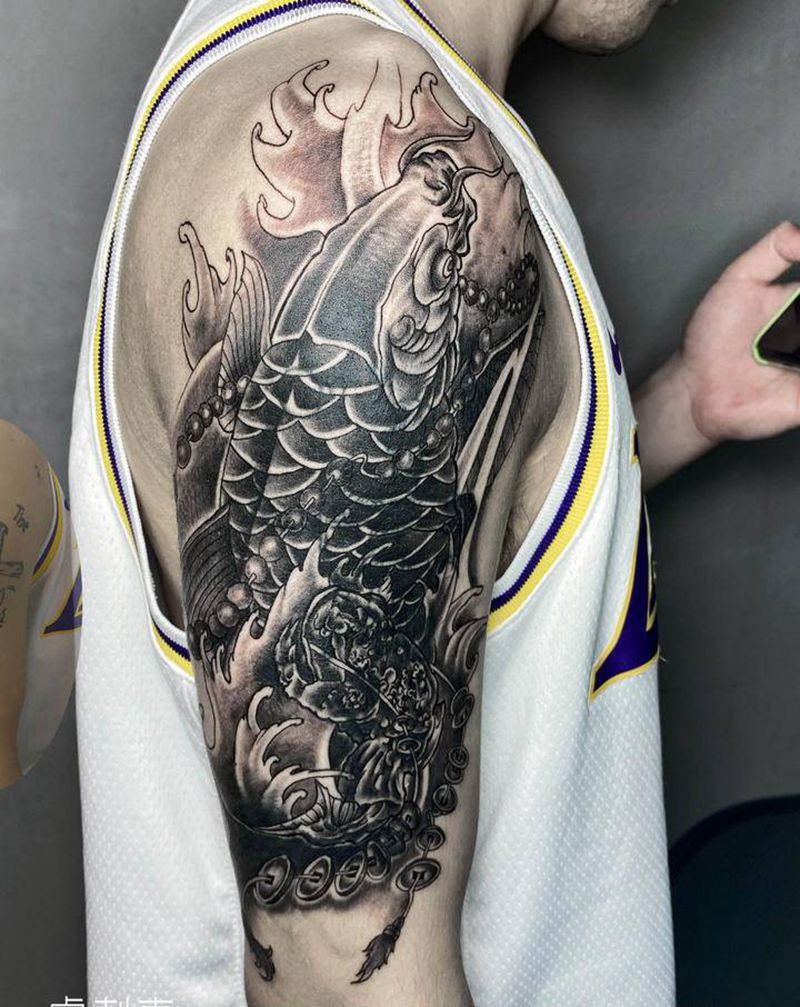 鲤鱼遮盖纹身图片_手臂新传统纹身图案