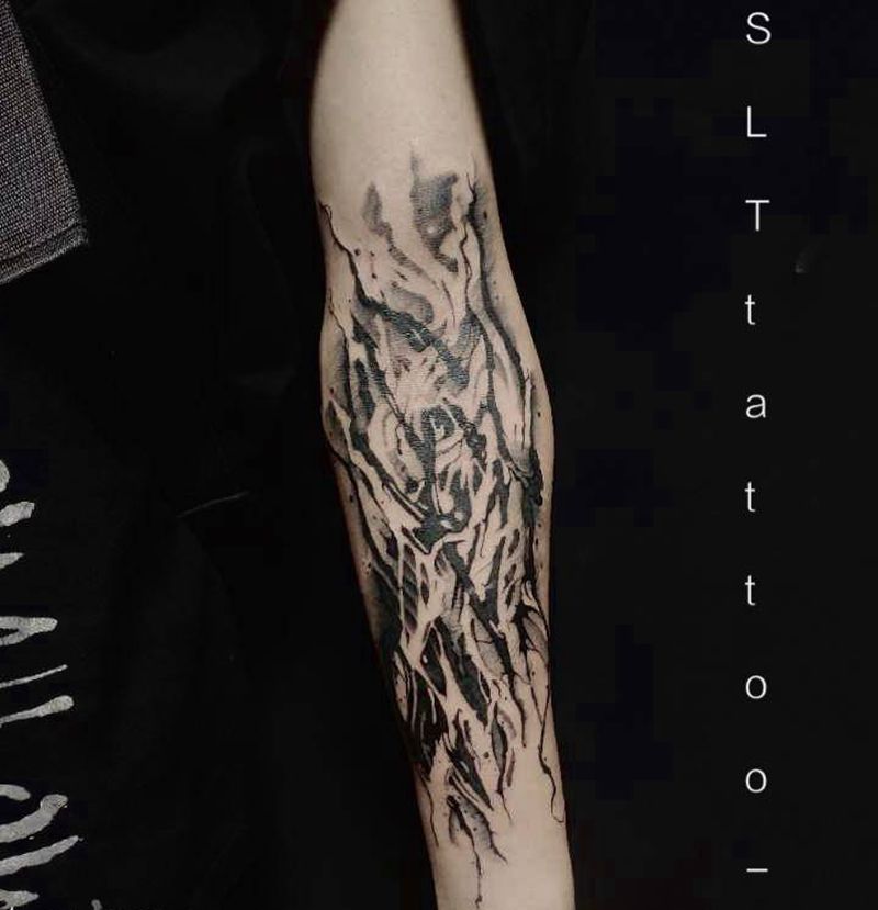 花体字纹身图片_手臂花体字纹身图案