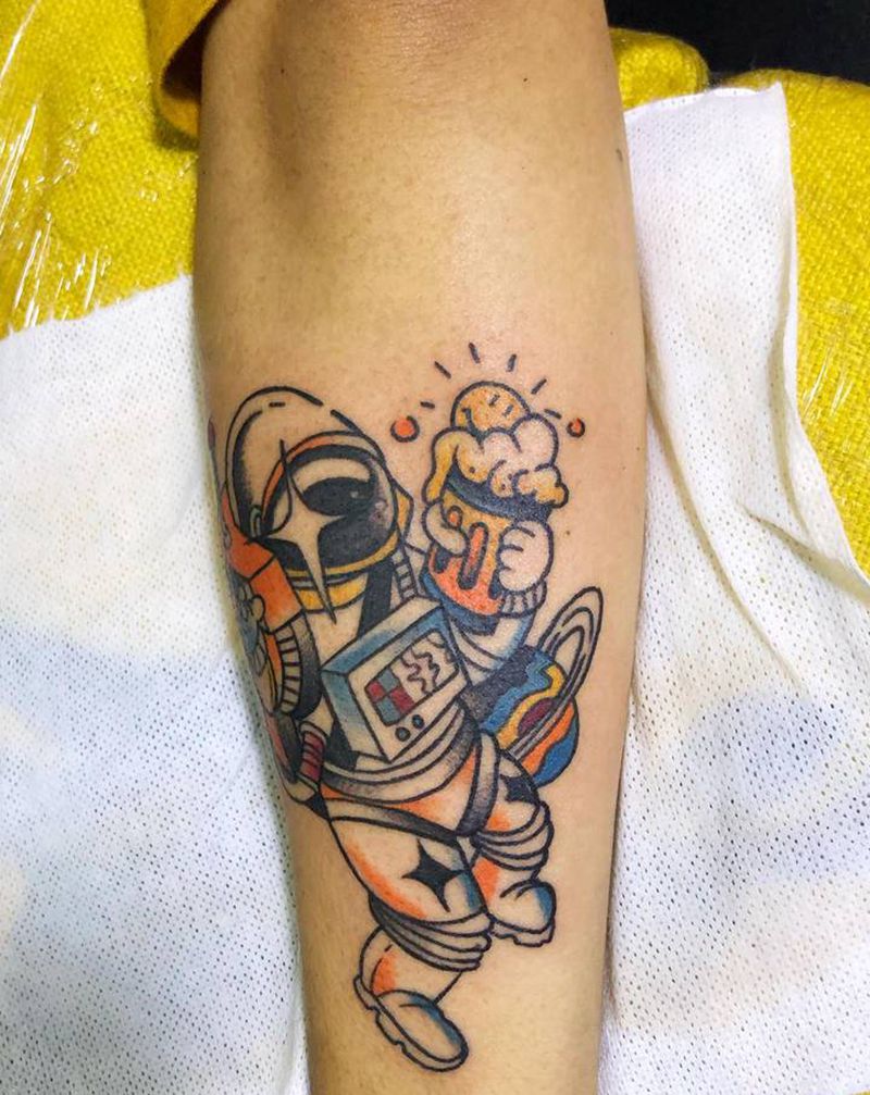 宇航员纹身图片_手臂Old School纹身图案