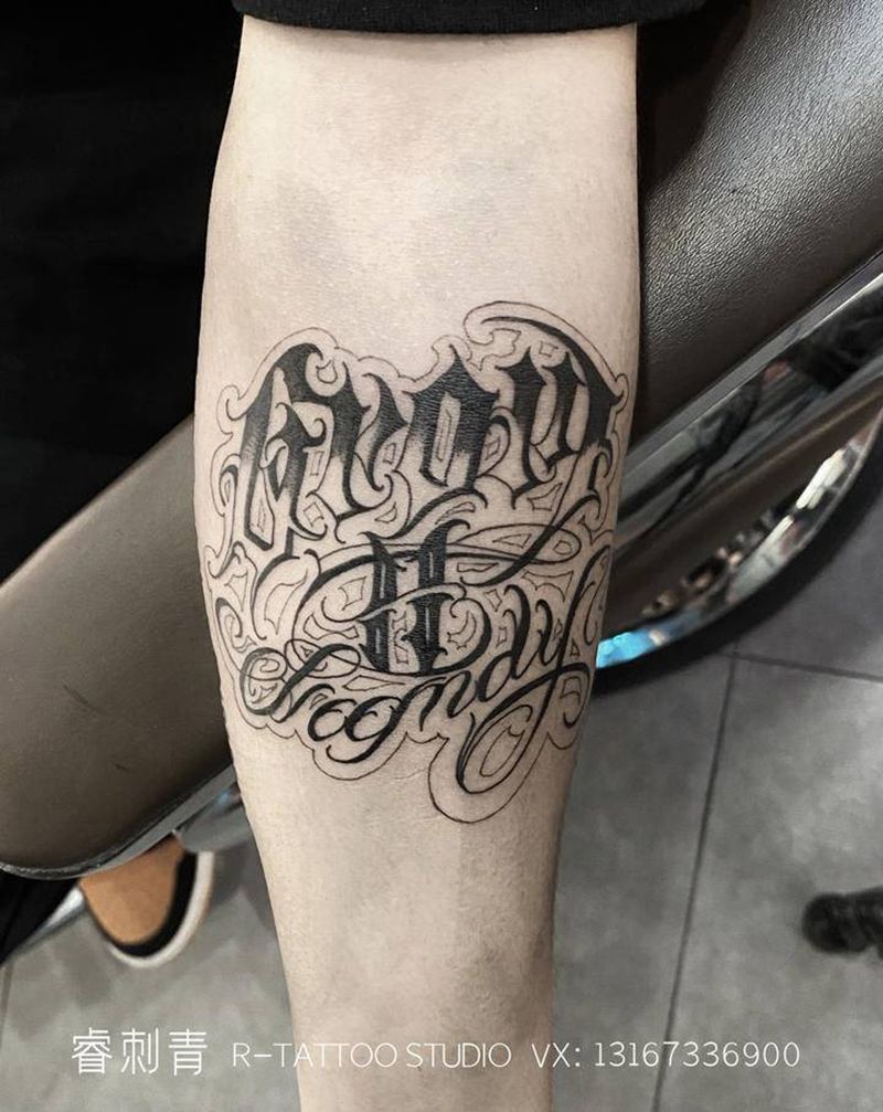 花体字纹身图片_手臂花体字纹身图案
