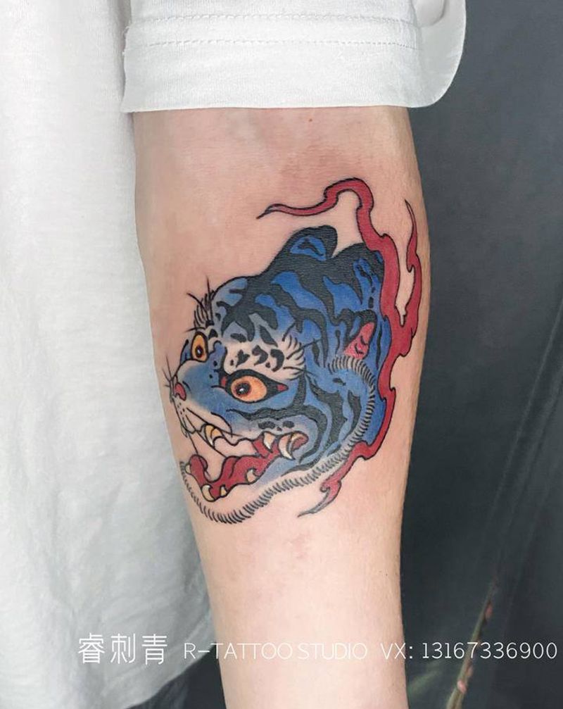 日式虎头纹身图片_手臂新传统Old School纹身图案